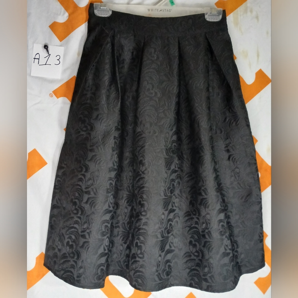 Allegra K black skirt NWT size Small